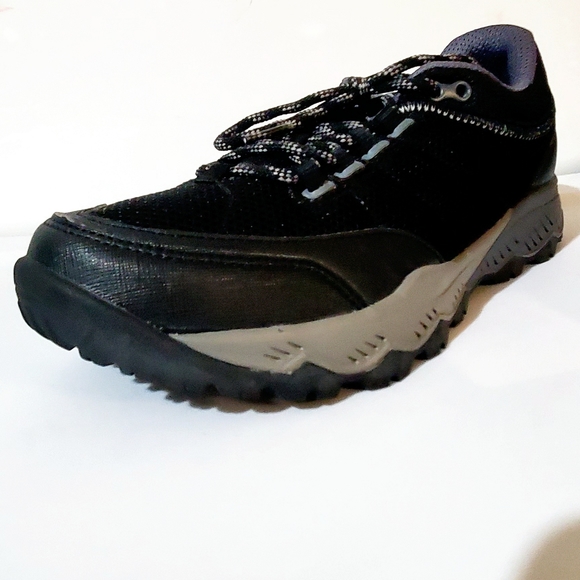 UNWORN VIONIC MCKINLEY 3105 HIKING/TRAIL RUNNING SHOES. WOMENS Sz:8 BLACK/GREY - Picture 15 of 16